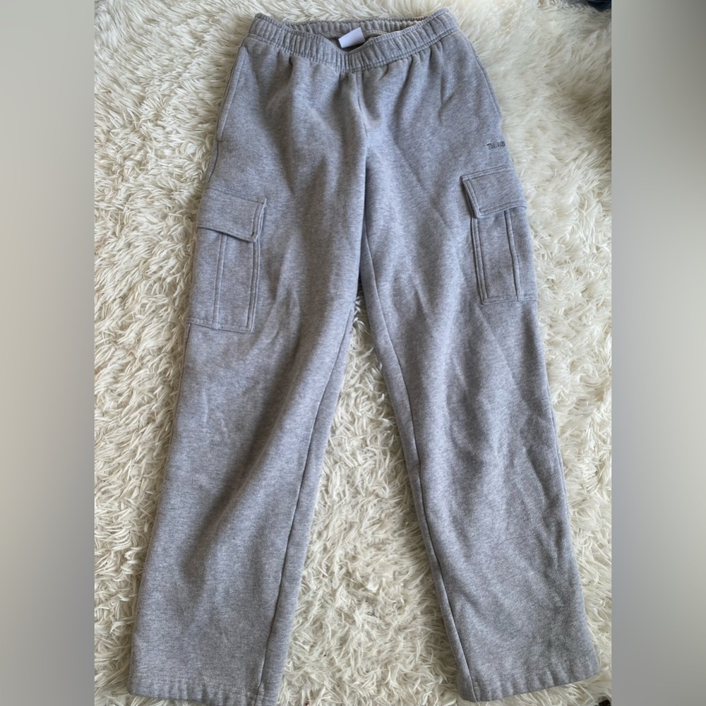 Aritzia TNA Sweatfleece Cozy Fleece Mega Cargo™ Sweatpant - Picture 3 of 8